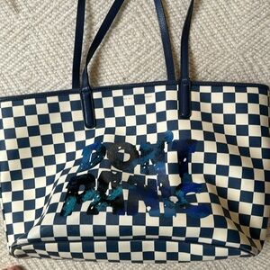 Marc Jacobs “Don’t Panic” shoulder bag